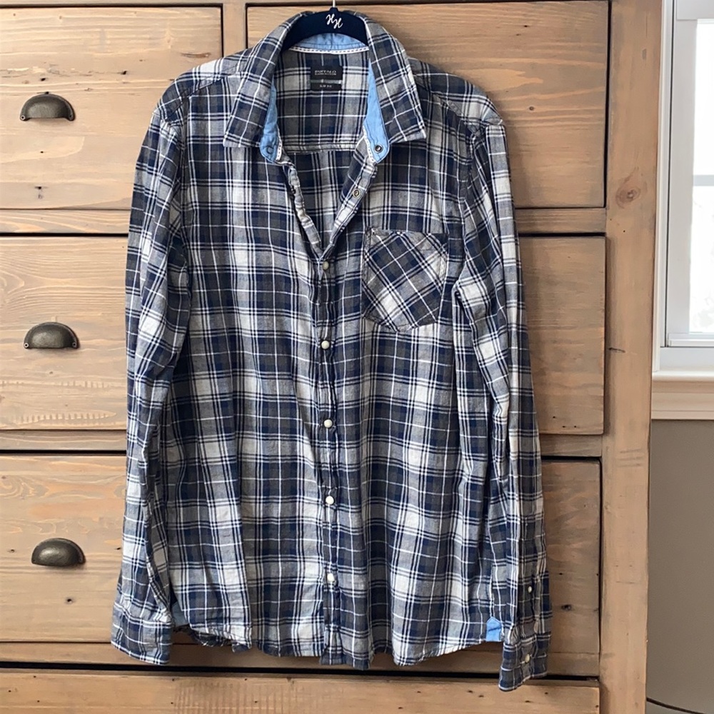 EUC Buffalo David Bitton shirt size L